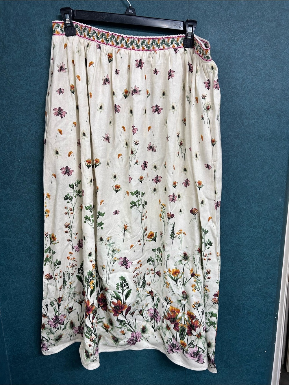 NWT Max Studio XL Cream Floral Maxi Skirt